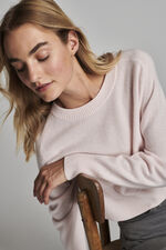 Oversized round neck cashmere sweater image number 3