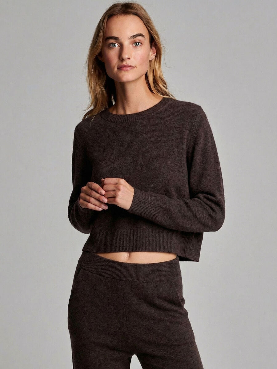 Oversized round neck cashmere sweater image number 1