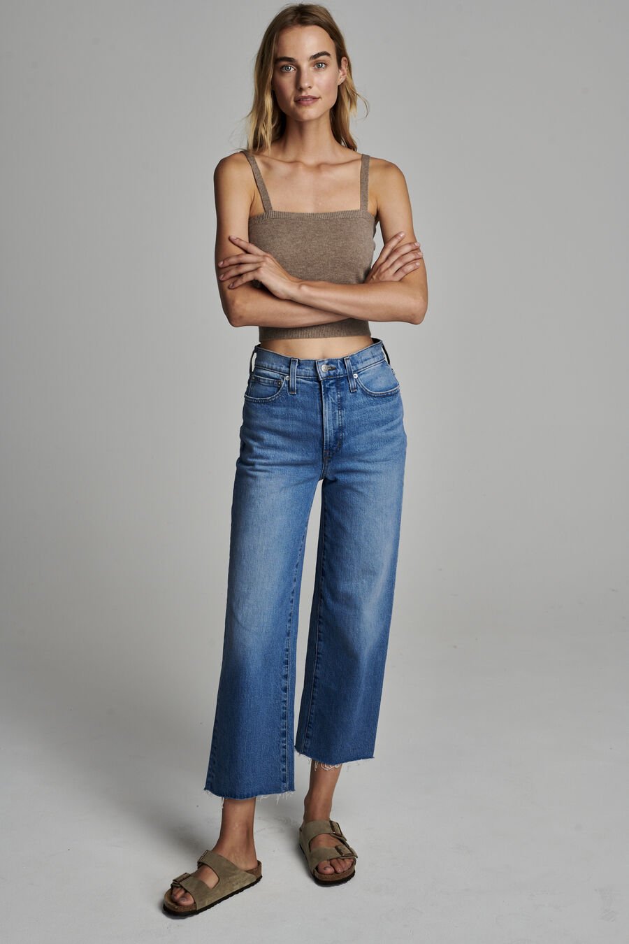 Haut court à bretelles fines en cachemire biologique image number 5