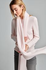 Cashmere scarf image number 4