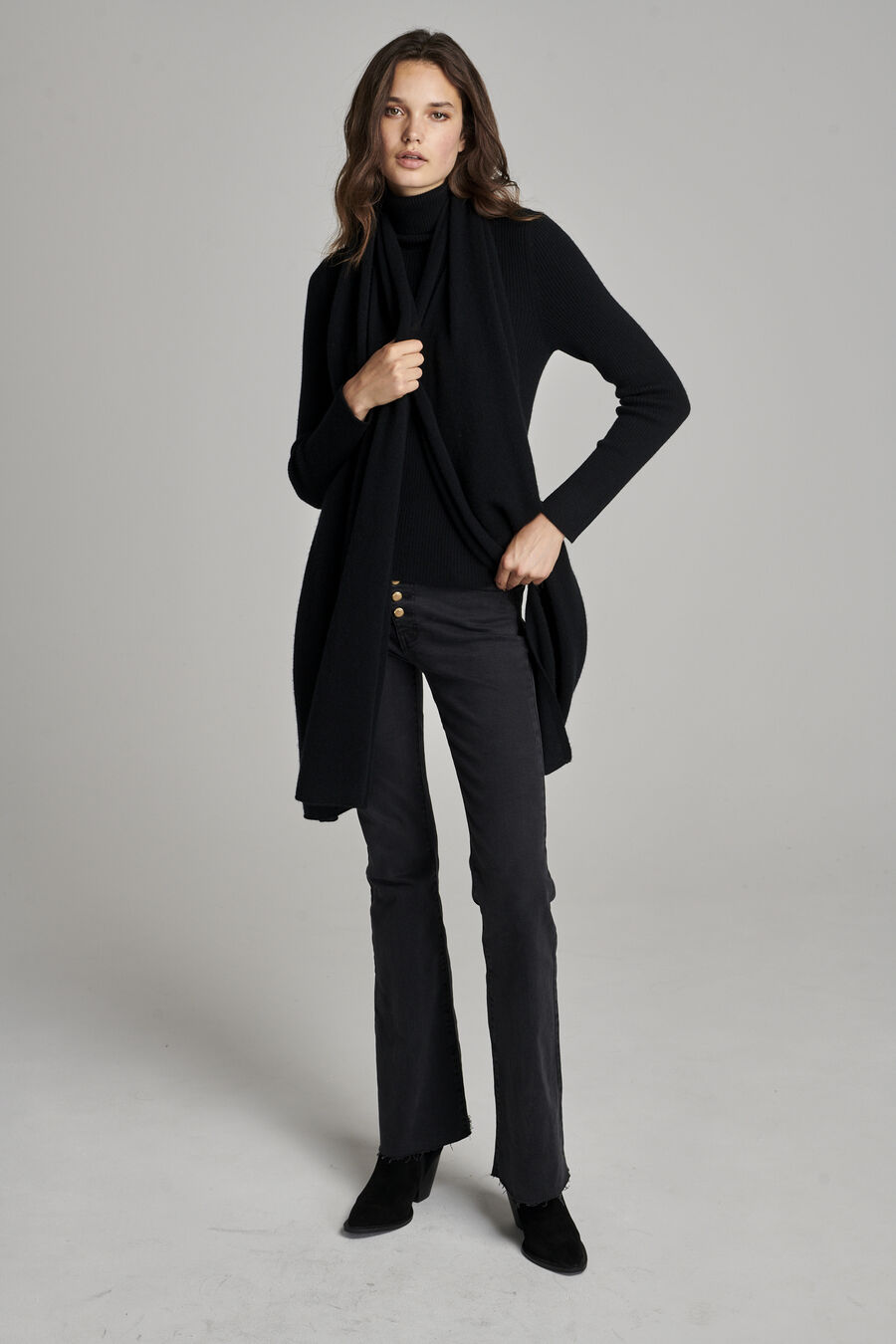 Cashmere scarf image number 5