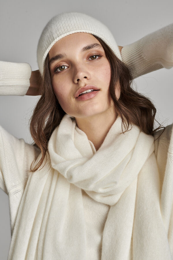 Cashmere beanie image number 3