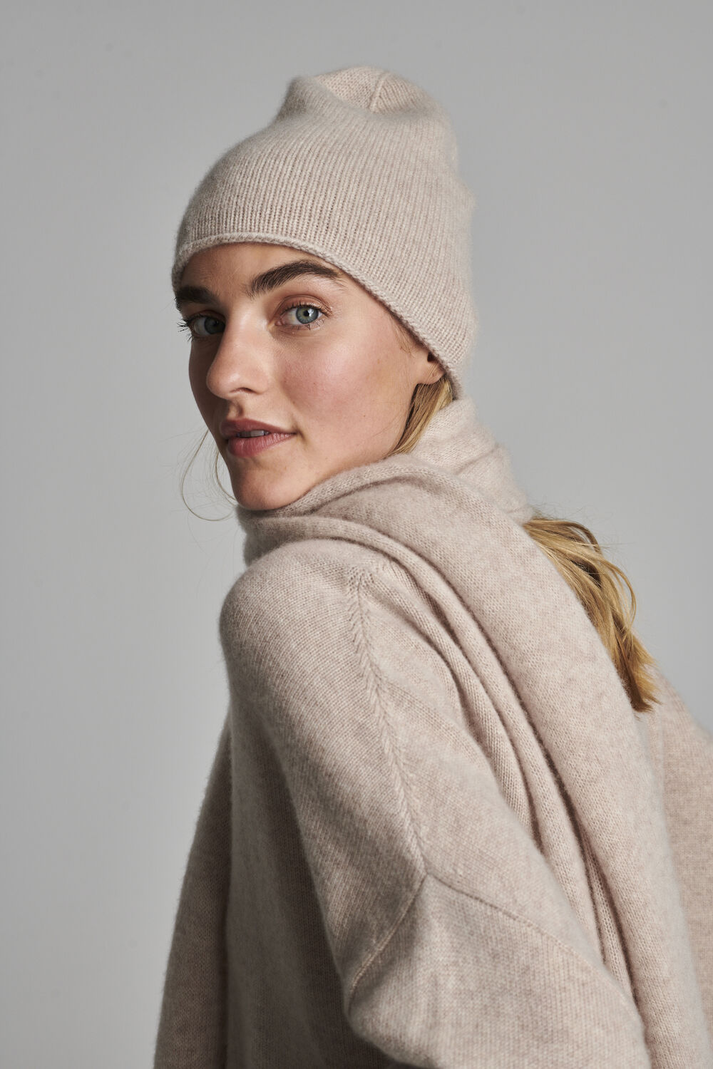 Basic cashmere sweater GoCashmere