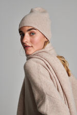 Cashmere beanie image number 0