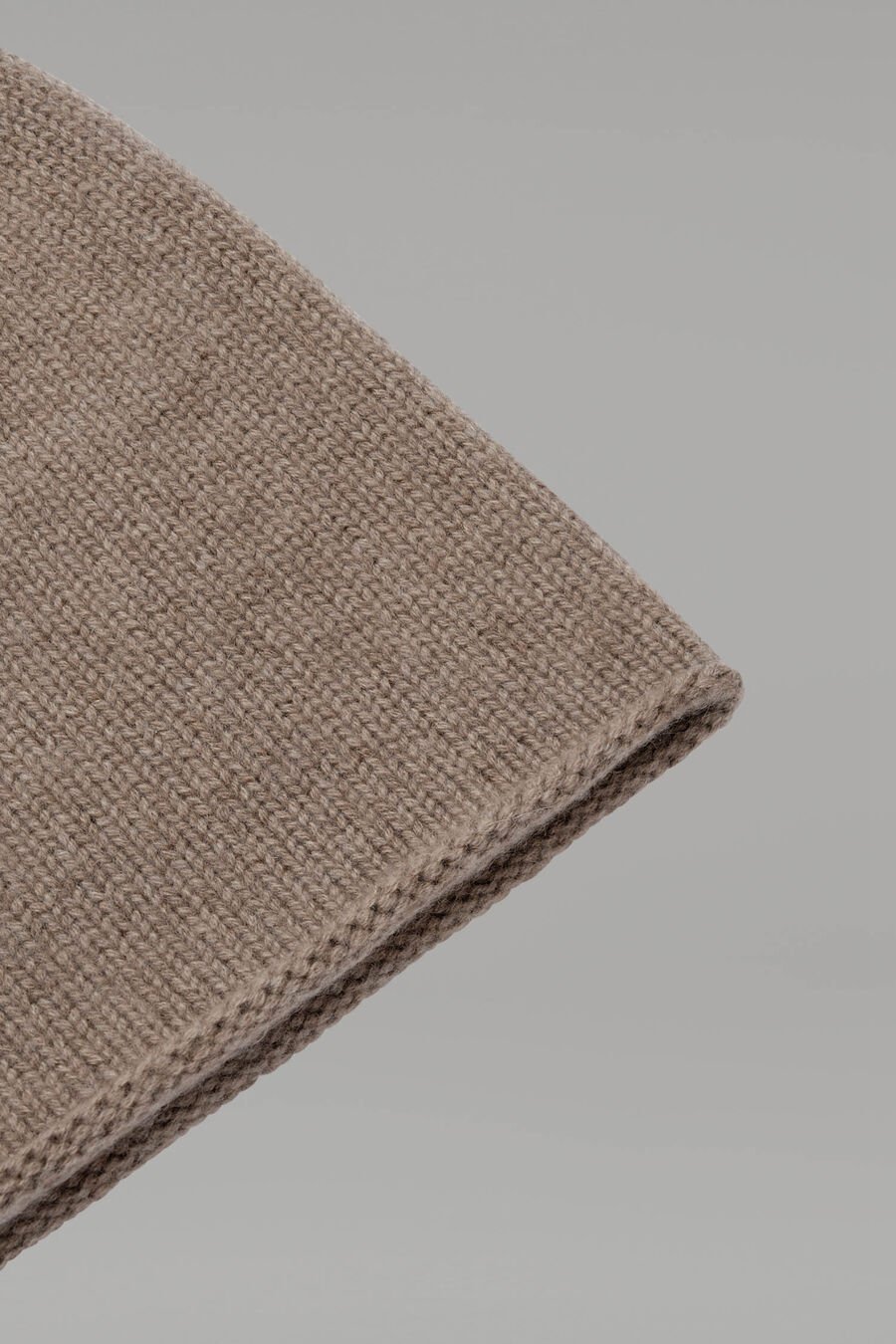 Kaschmir-Mütze mit Rollsaum image number 5