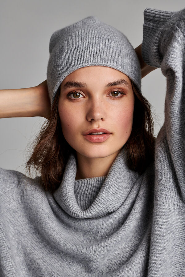 Cashmere muts