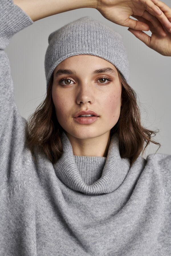 Cashmere beanie image number 25