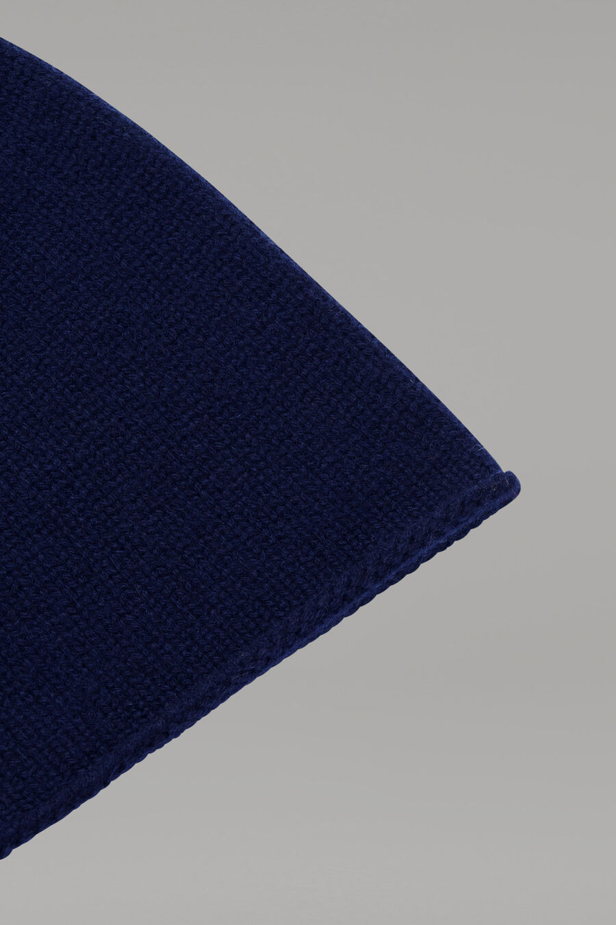 Cashmere muts image number 5