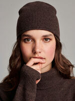 Cashmere beanie image number 0