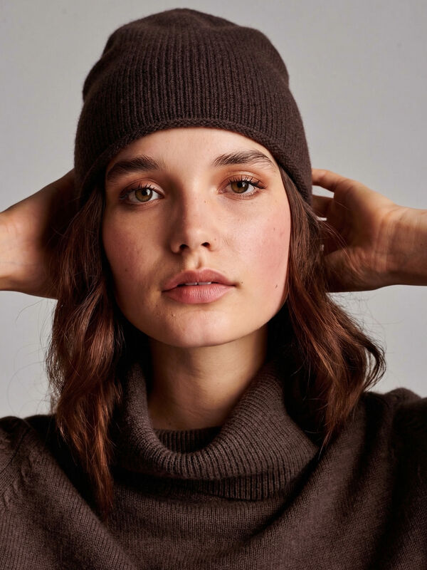 Cashmere beanie