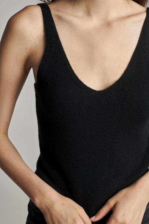 Organic cashmere V-neck top