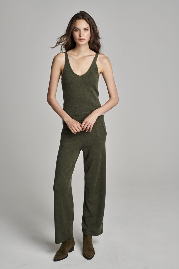 Gebreide top met diepe V-hals van biologisch cashmere image number 6