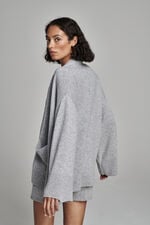 Open cashmere cardigan with wide sleeves and pockets image number 1
