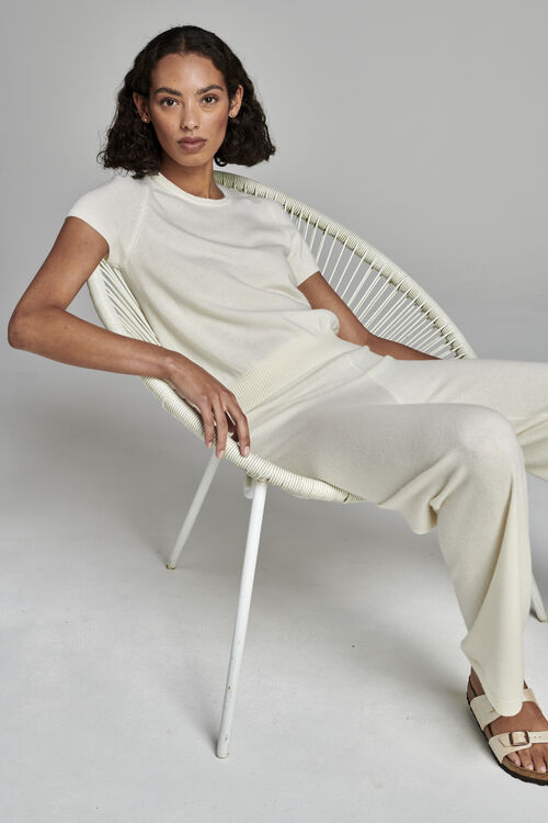 Fijn gebreid biologisch cashmere sweater met korte mouw