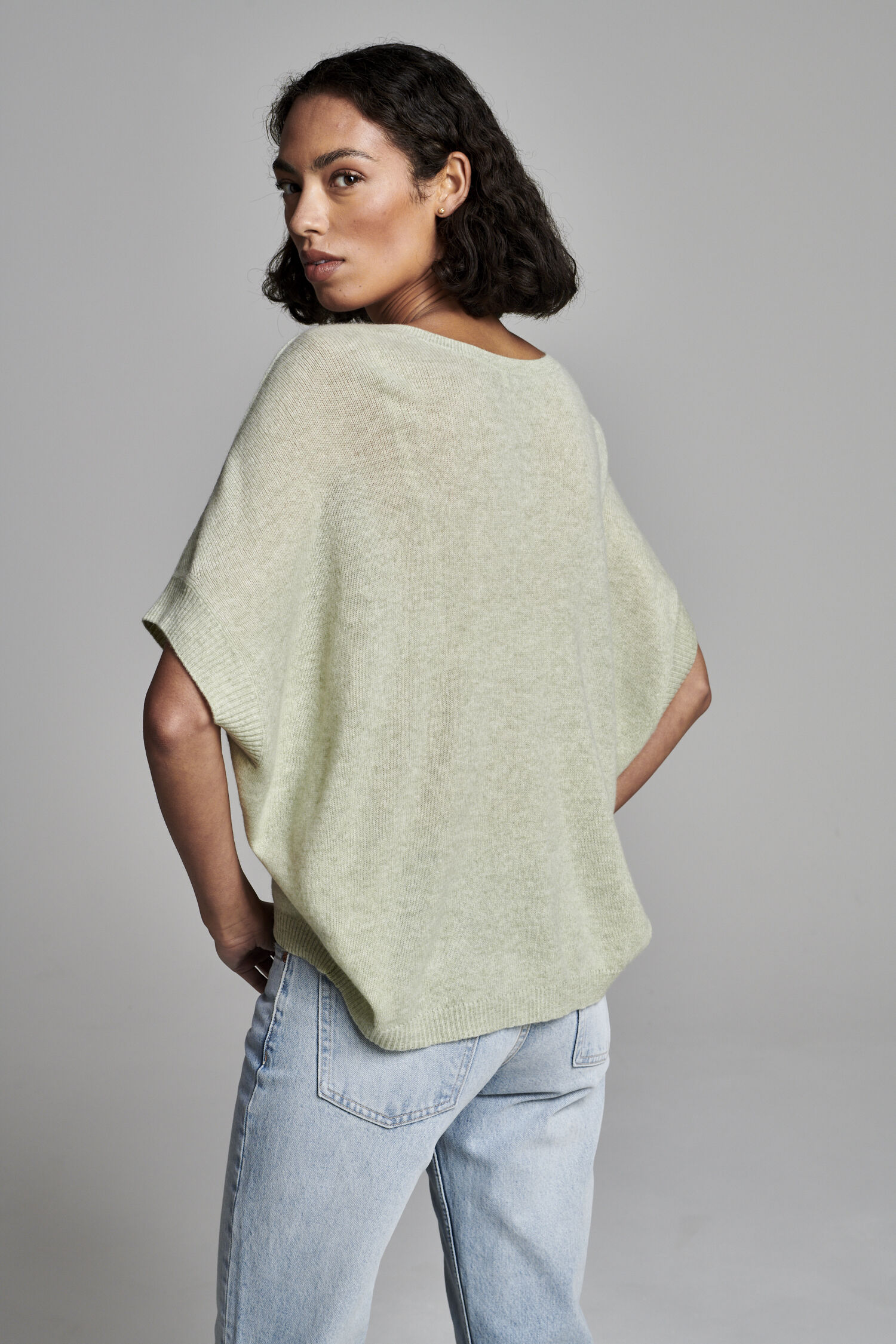 Oversized lightweight cashmere sweater   GoCashmere
