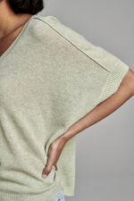 Oversized lightweight cashmere knit T-shirt image number 5