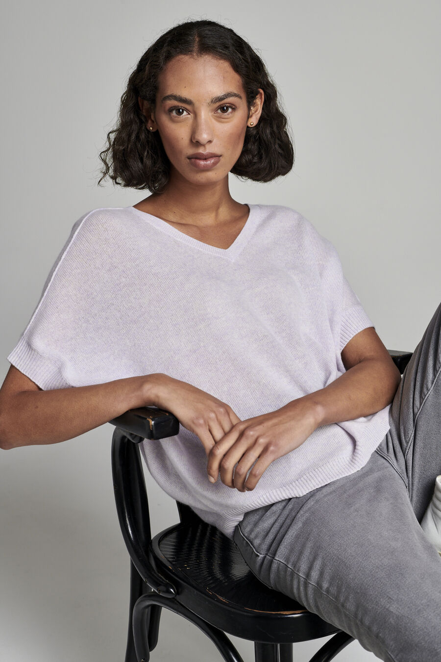 Oversized lightweight cashmere sweater image number 4