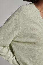 Loose fit cropped cashmere V-neck Cardigan image number 7