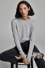 Casual round neck cashmere sweater image number 0