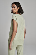 Sleeveless round neck cashmere sweater with side slits image number 2