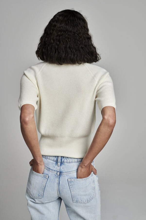 T-shirt en maille côtelée en cachemire côtelé  image number 3
