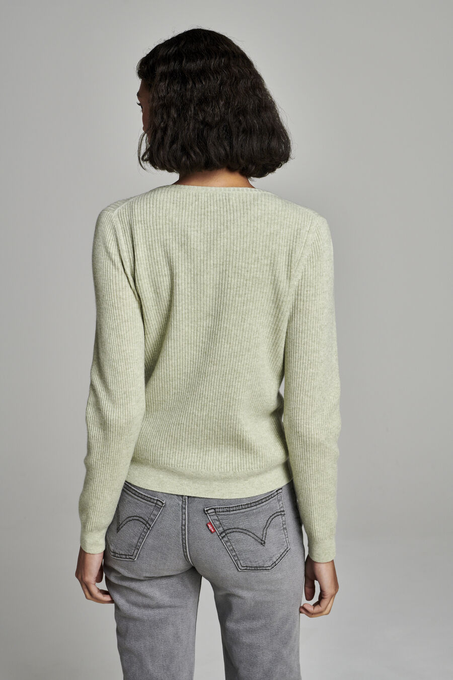 Fine rib knit cashmere round neck cardigan image number 3