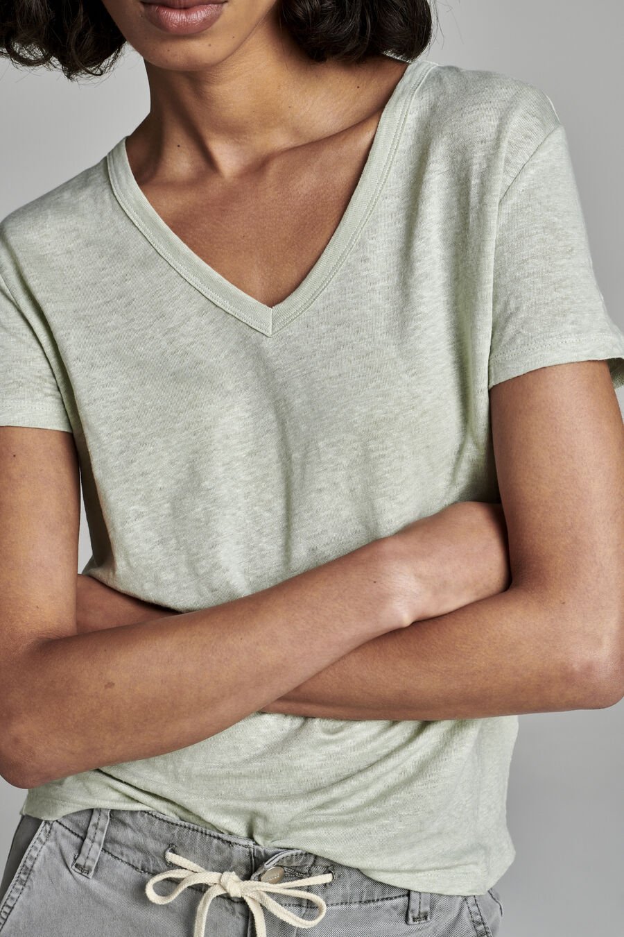 Relaxed fit linnen V-hals T-shirt image number 2