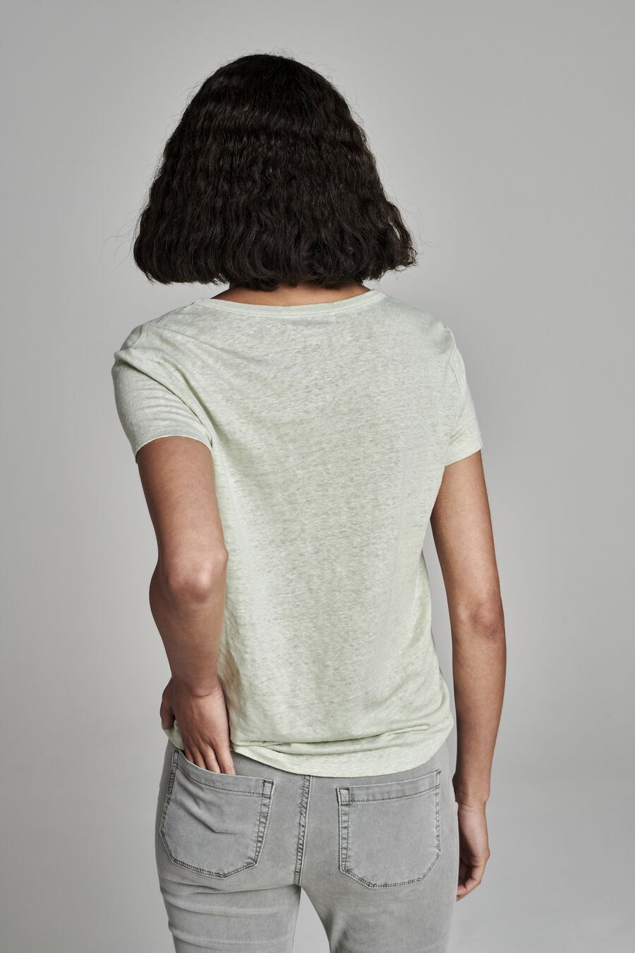 Relaxed fit linnen V-hals T-shirt image number 3