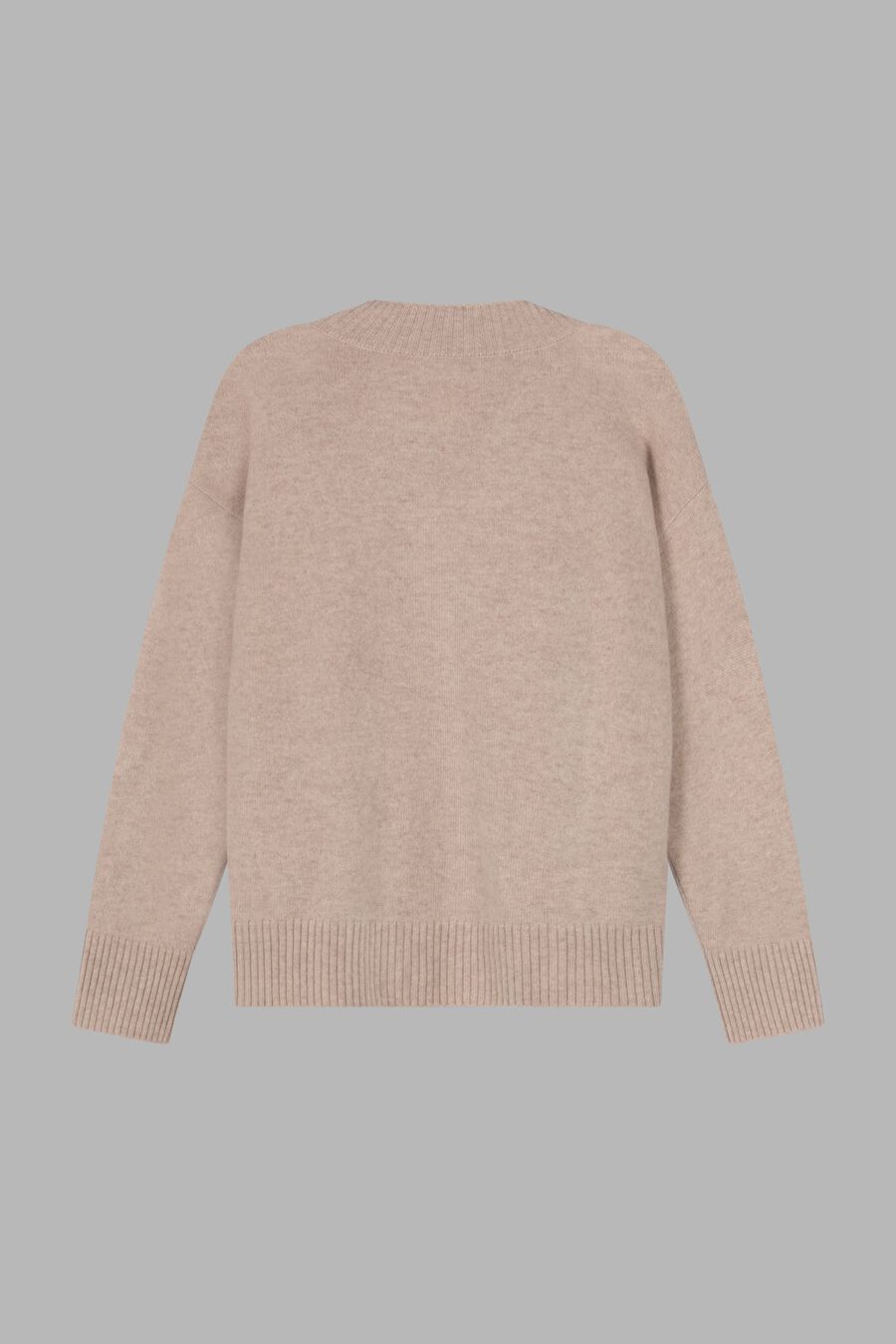 Diepe V-hals trui van biologisch cashmere image number 3