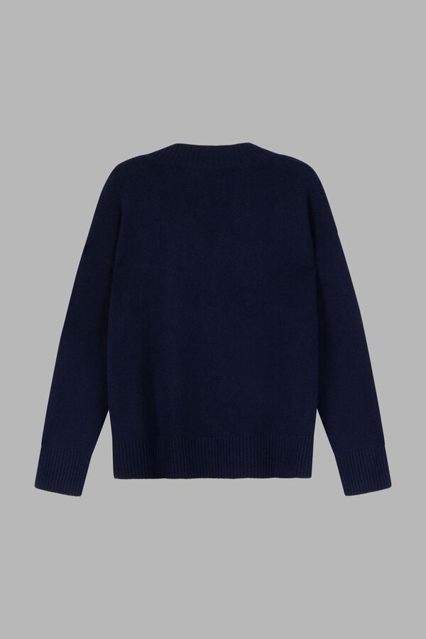 Deep V-neck organic cashmere sweater