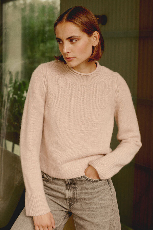 Grobstrickpullover mit hohem Kragen image number 5