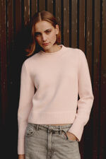Chunky knit cashmere trui met hoge kraag image number 4