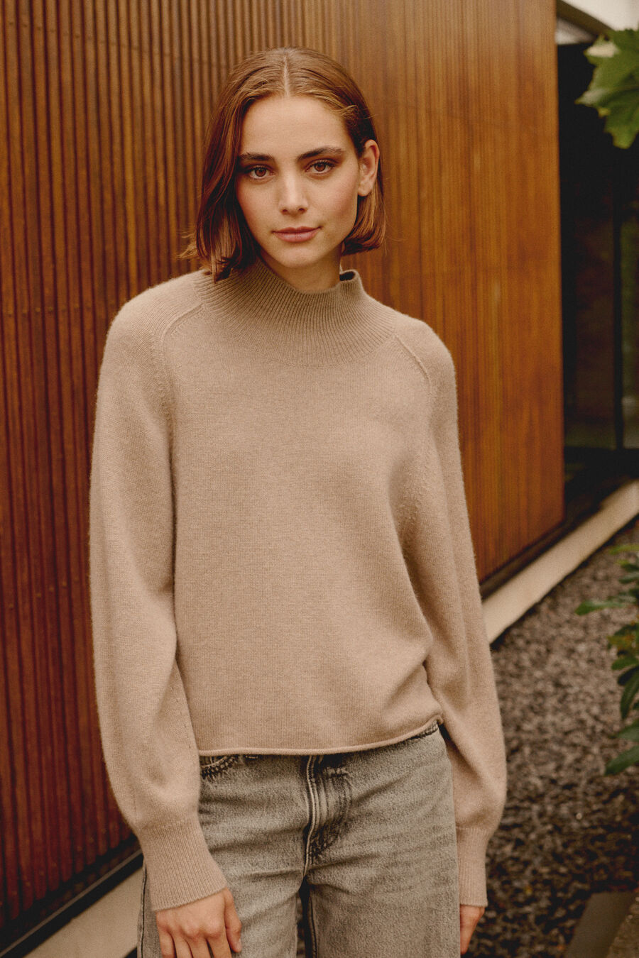 Puff sleeve stand collar cashmere sweater image number 1