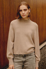Puff sleeve stand collar cashmere sweater image number 5