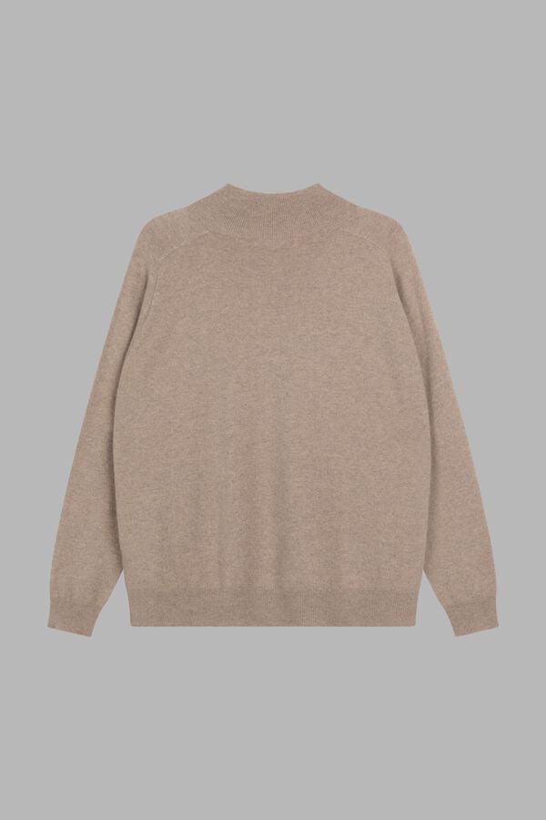 Seamless knitted high neck cashmere sweater image number 3