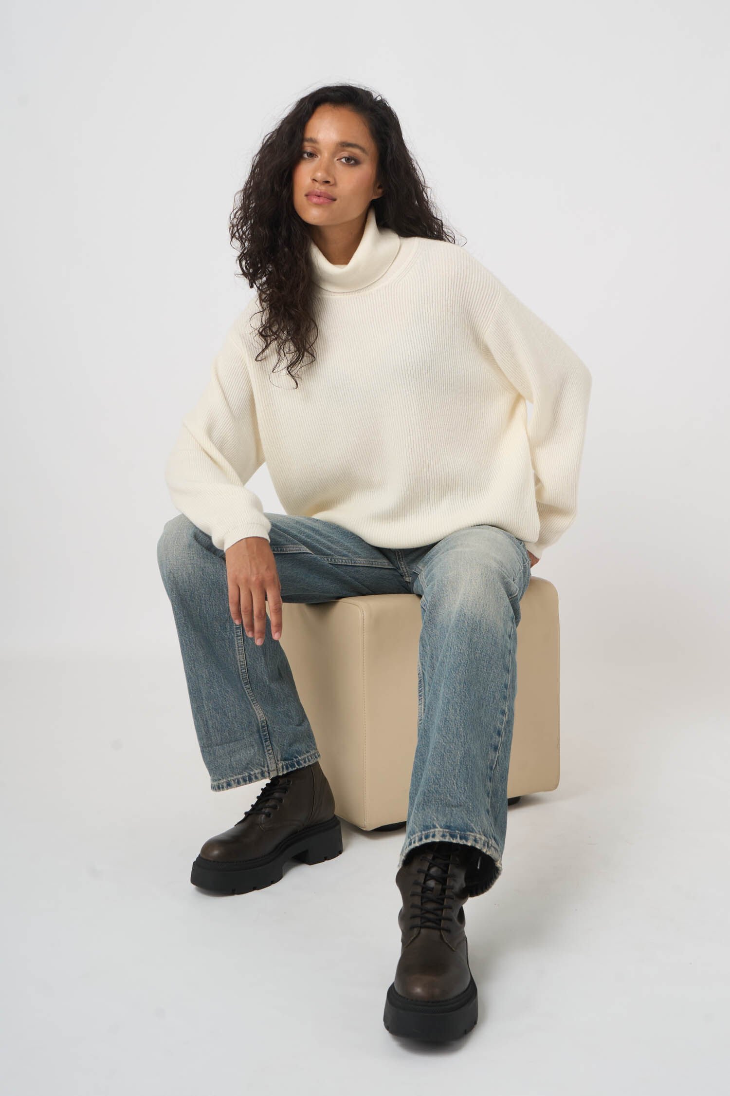 Oversized ribgebreide coltrui van biologische cashmere