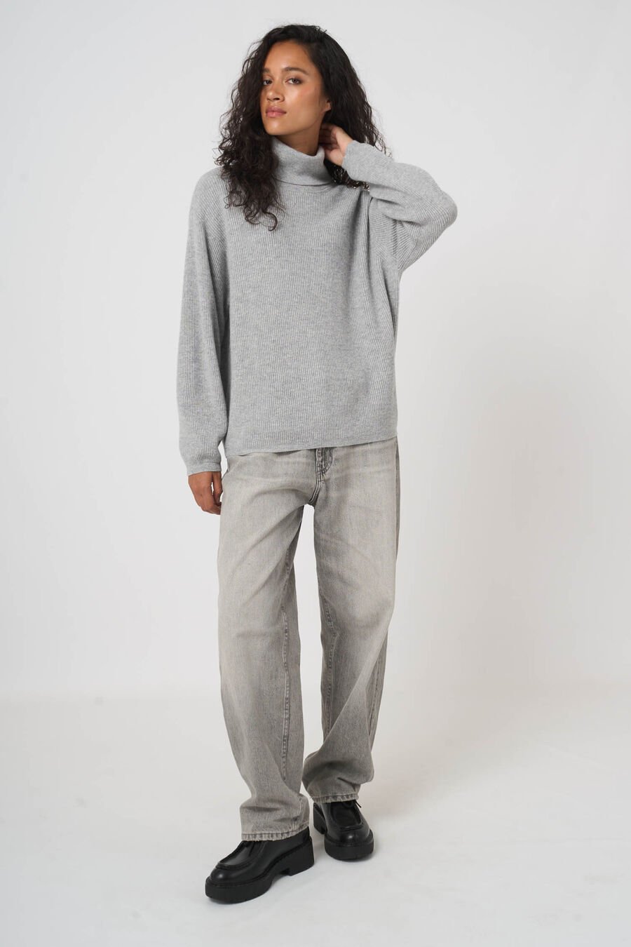 Oversized ribgebreide coltrui  van biologische cashmere image number 2