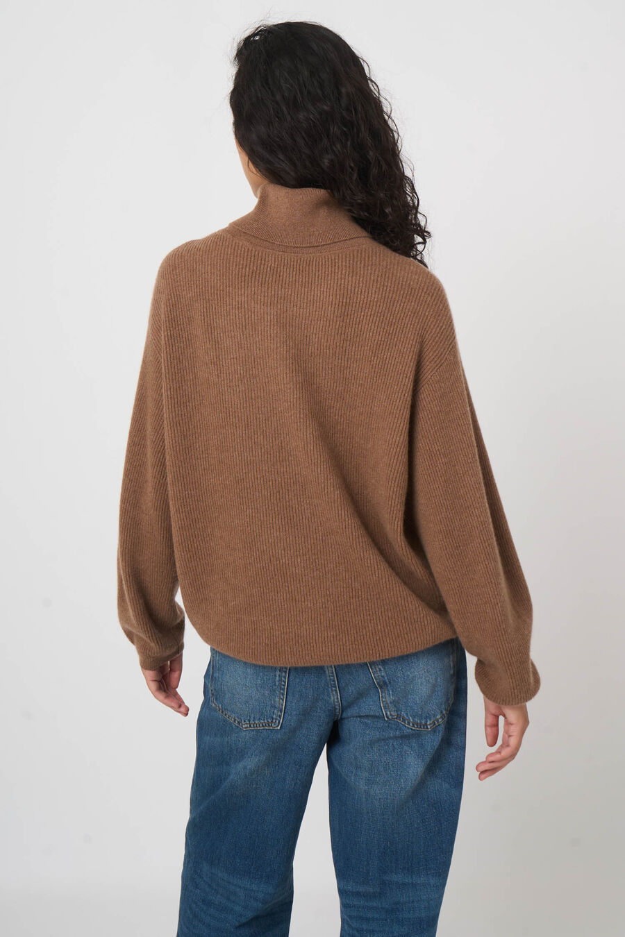 Oversized ribgebreide coltrui  van biologische cashmere image number 6