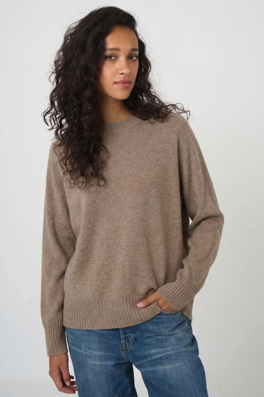 Casual Organic Cashmere Sweater With Round Neck image number 2
