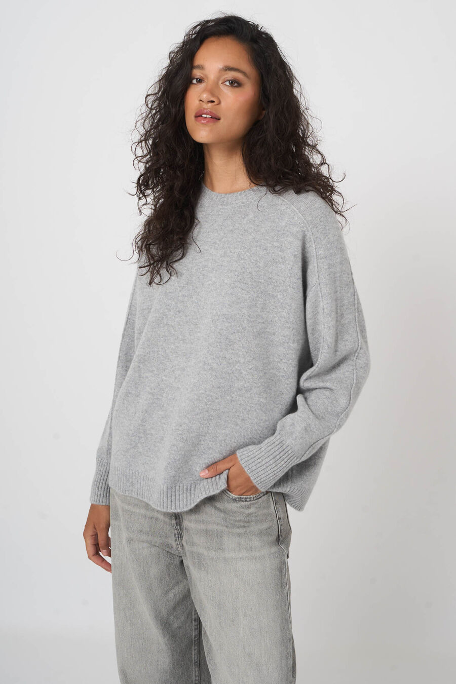 Casual Organic Cashmere Sweater With Round Neck image number 6
