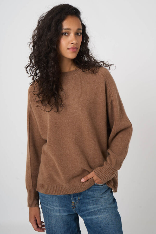 Casual organic cashmere sweater with round neck image number 2
