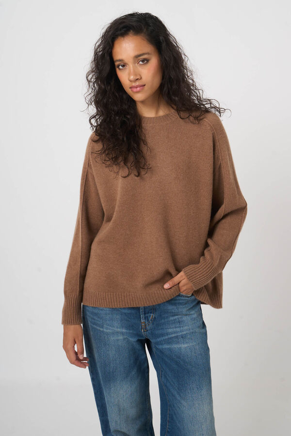 Casual organic cashmere sweater with round neck image number 3