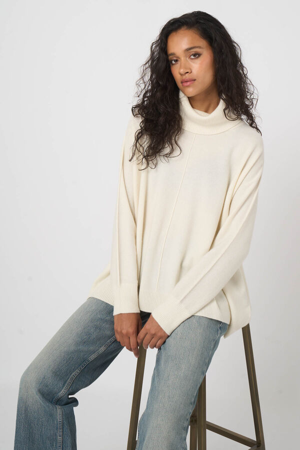 Fijn gebreide coltrui met wijde A-lijn image number 3
