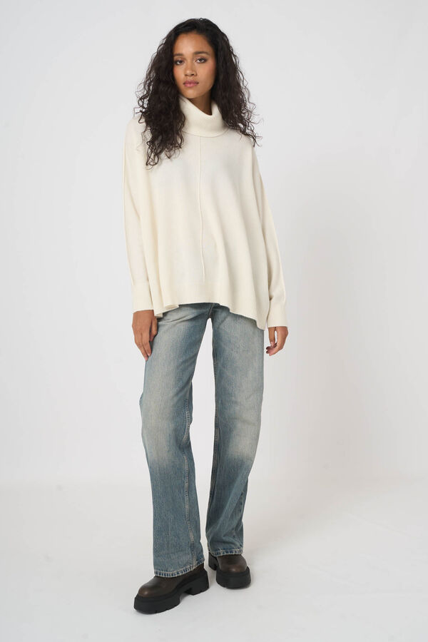 Fijn gebreide coltrui met wijde A-lijn image number 6