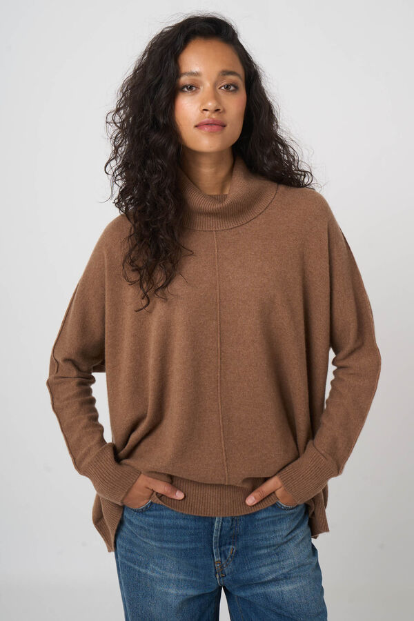 Turtleneck sweater with wide a-line silhouette image number 2