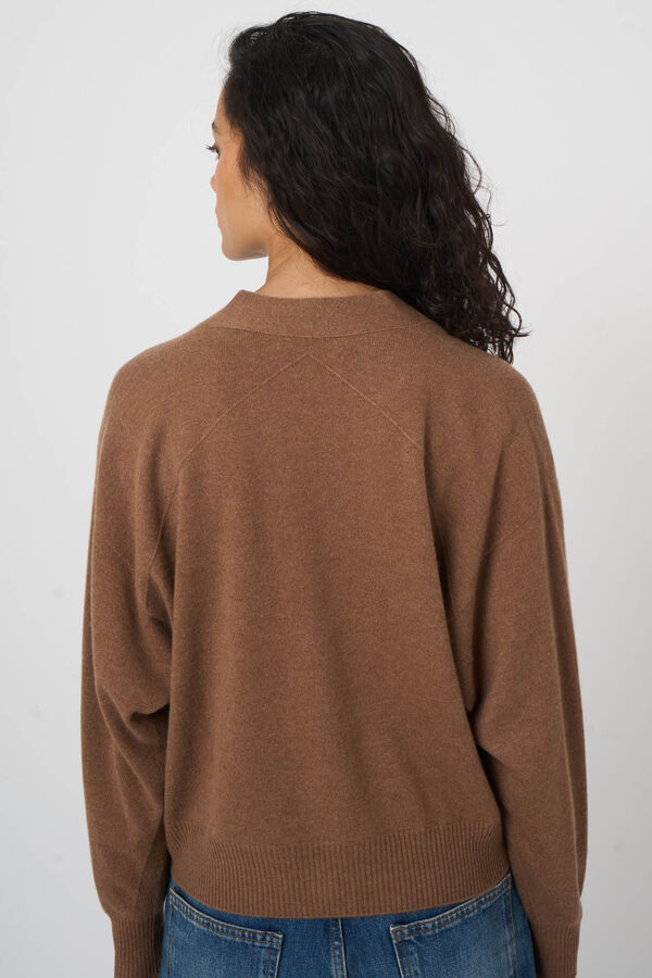 Nahtloser V-Neck-Cardigan aus Bio-Kaschmir image number 4