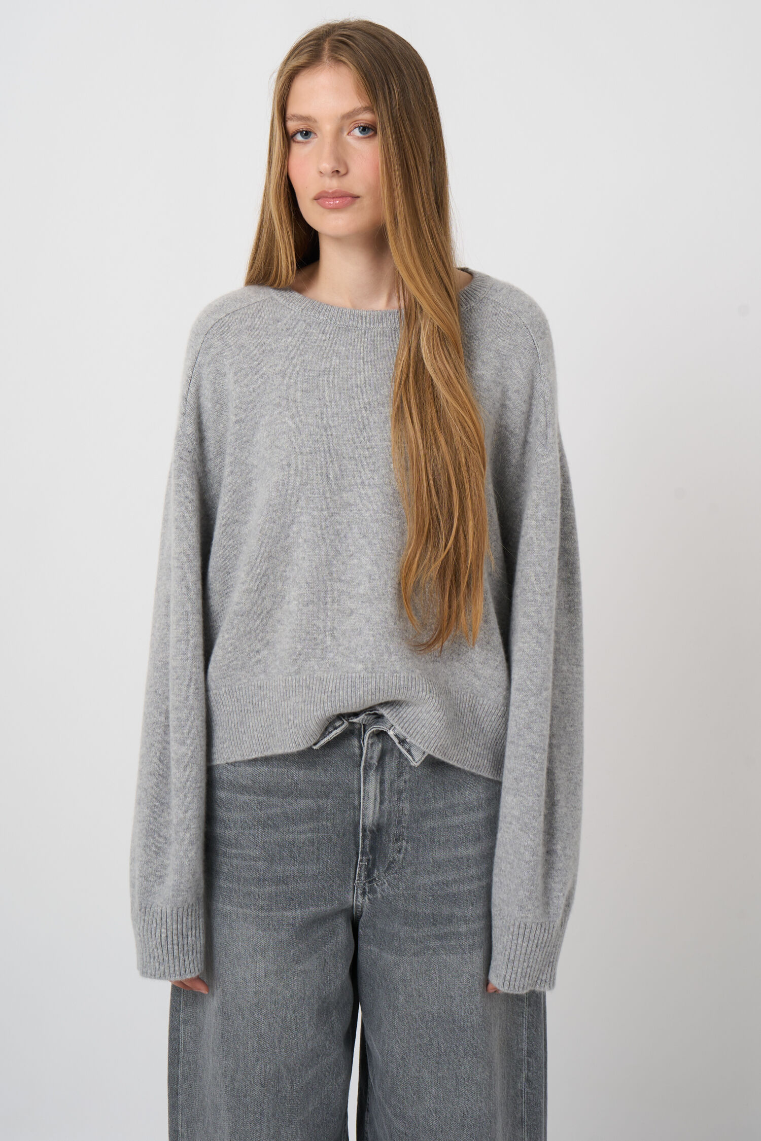 Pull boxy en cachemire à col rond