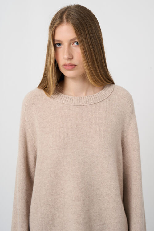 Kaschmirpullover mit sichtbarem Nahtdetail