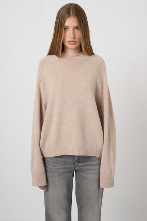 Oversized Kaschmirpullover mit Stehkragen