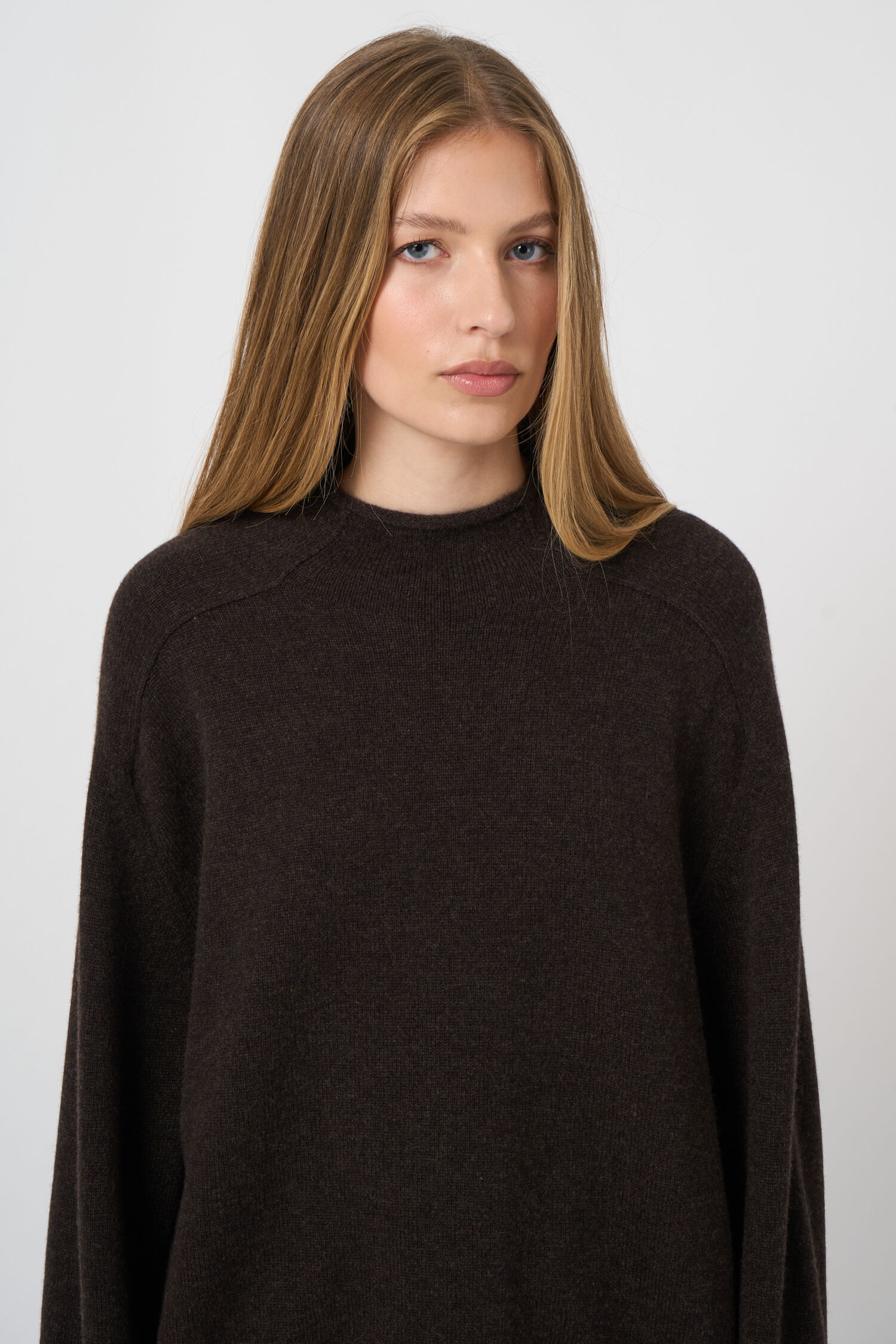 Pull oversized en cachemire à col montant